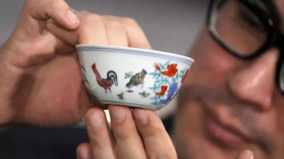 英国拍卖中国文物,英国拍卖汝窑瓷视频
