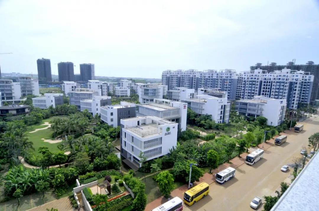 何必羡慕北上广,何必羡慕景区的山与水