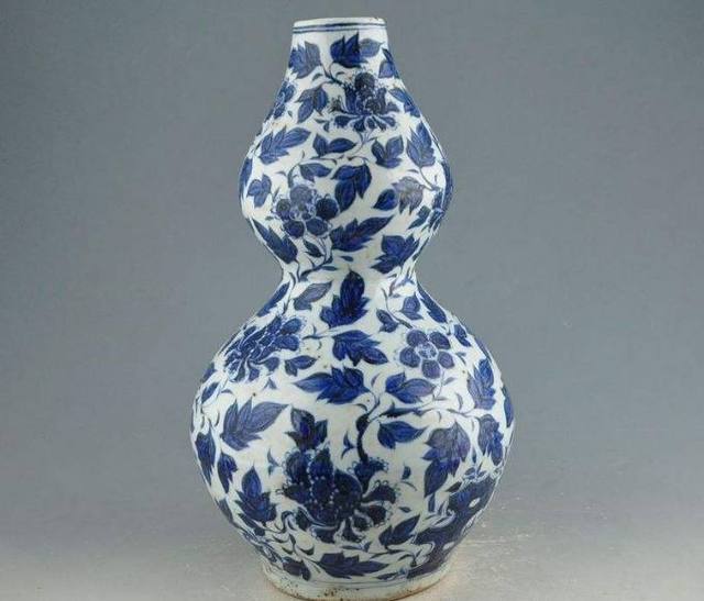 他用10元买个青花瓷，装过牛奶，当过尿壶，105年后卖了4900多万