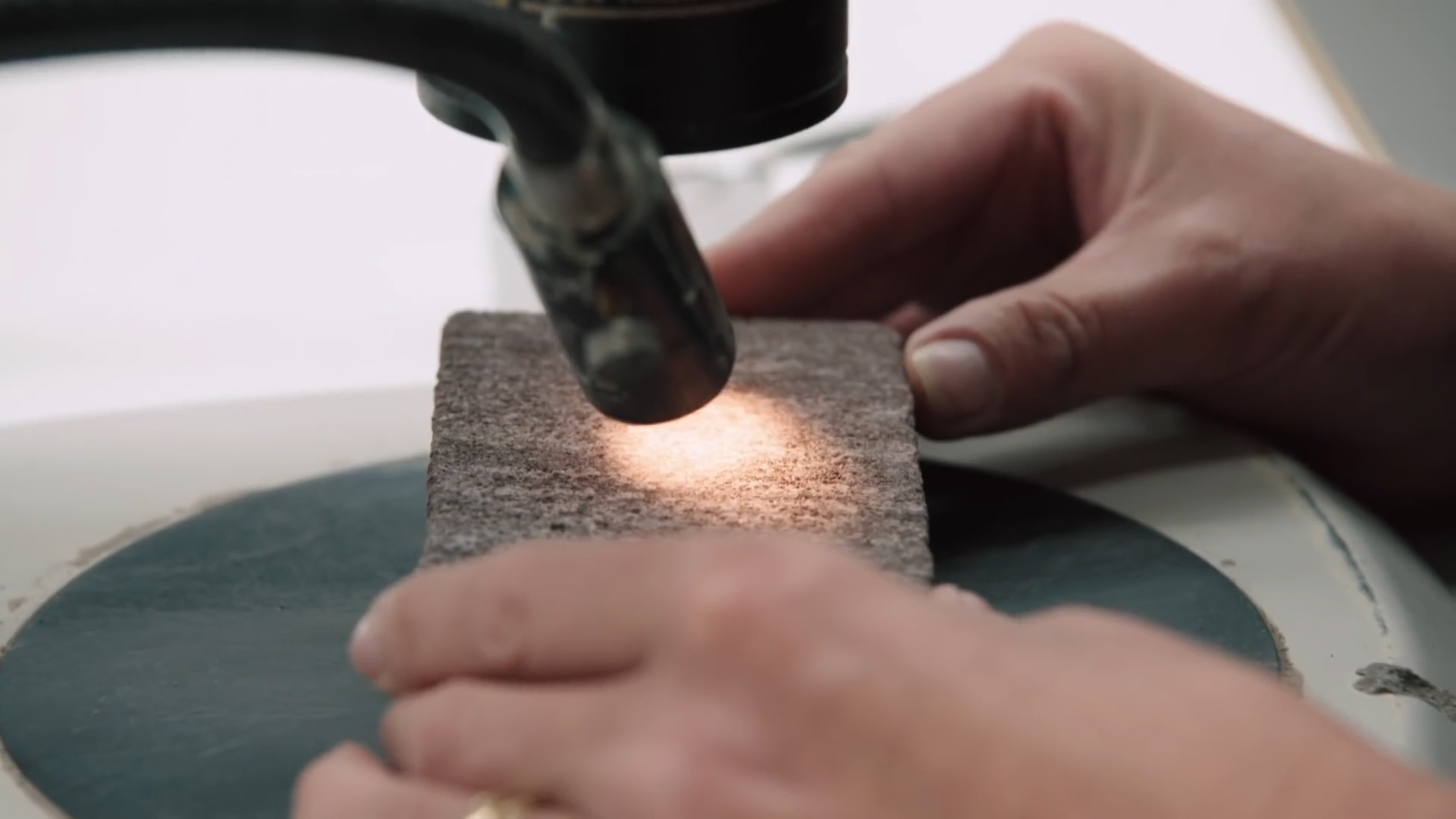 干热岩利用最好的是哪个国家,新兴能源干热岩储量