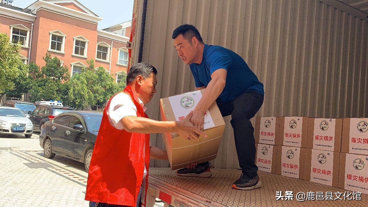 洪水无情人间有爱感谢救援队,洪水无情人有情爱心捐助暖人心