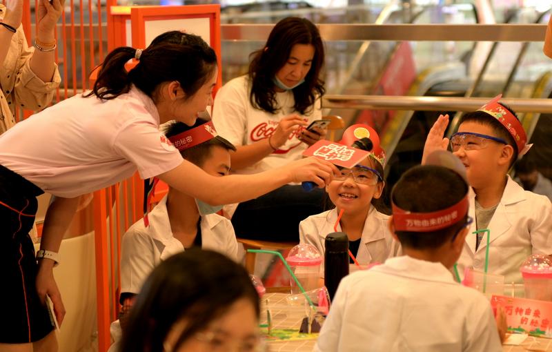 保护孩子的好奇心和探索欲,利用孩子天生的好奇心和探索欲