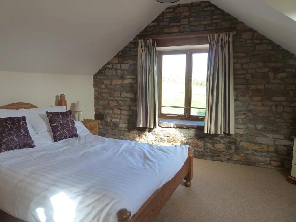 100欧元为什么在欧洲很少见,100欧元在欧洲相当于什么