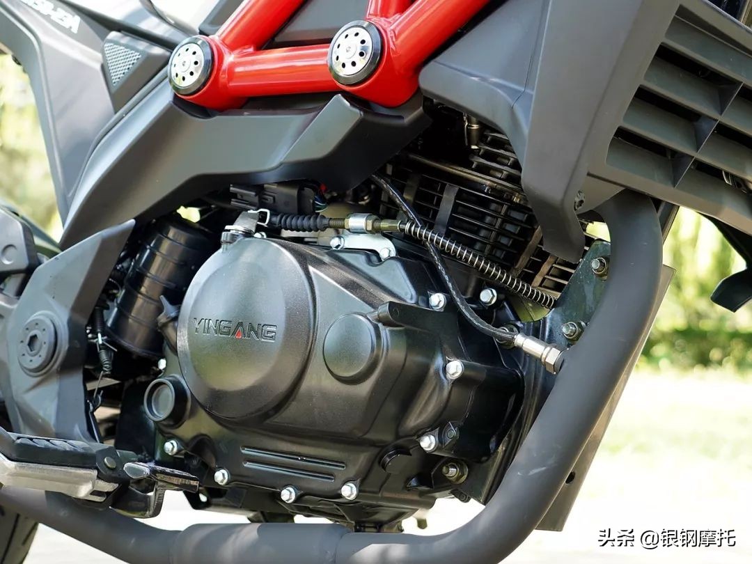 2018款银钢小怪兽125cc,银钢小怪兽yg150-23a电喷实测油耗