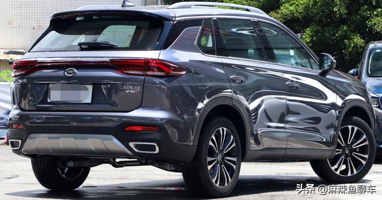 「辣评传祺GS5」只两个气囊，1.5T动力不足，很帅卖得很惨