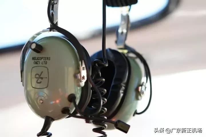 军用武装直升机登机,直升机登机流程视频