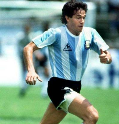 阿根廷十大足球巨星,阿根廷足球史上十大球王排名