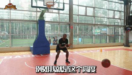 打篮球特别久还是很菜怎么办,打篮球怎么做到正确运球