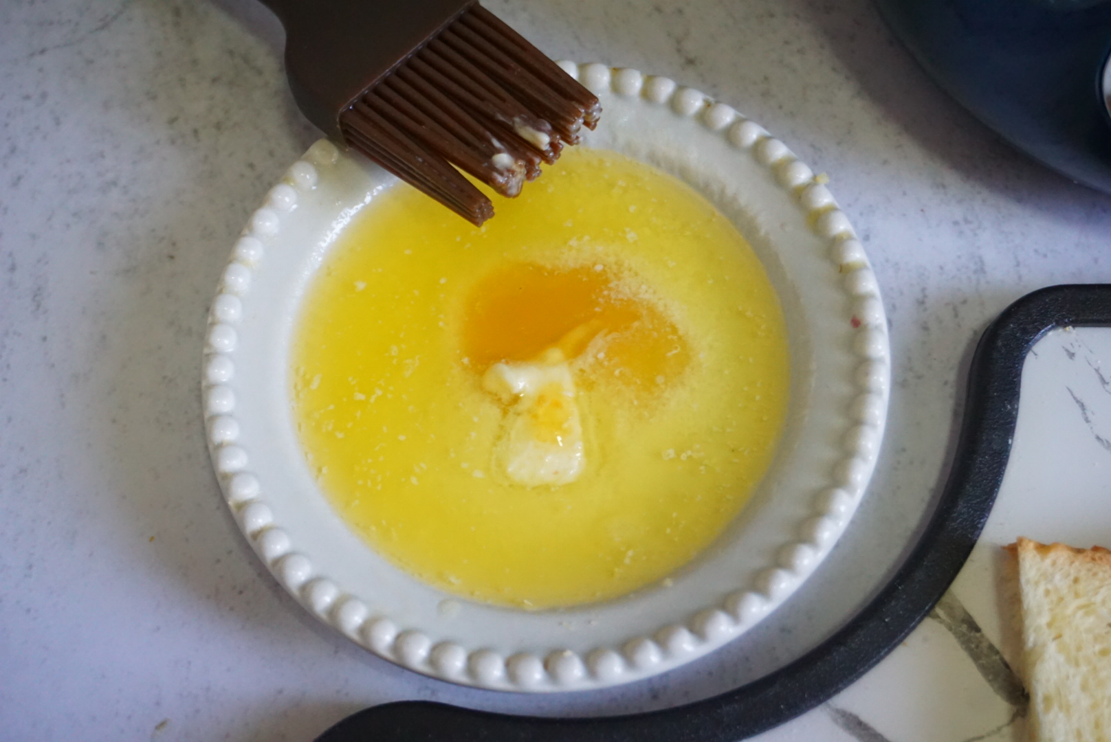 黄油面包干教程,蜜糖黄油面包干步骤