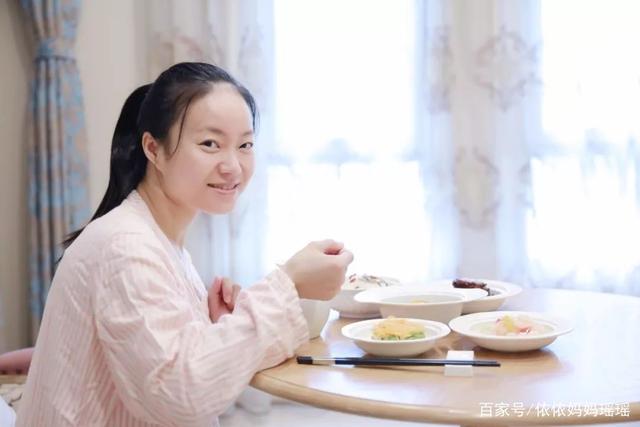 坐月子煲什么汤好一点下奶,坐月子炖什么汤好吃下奶