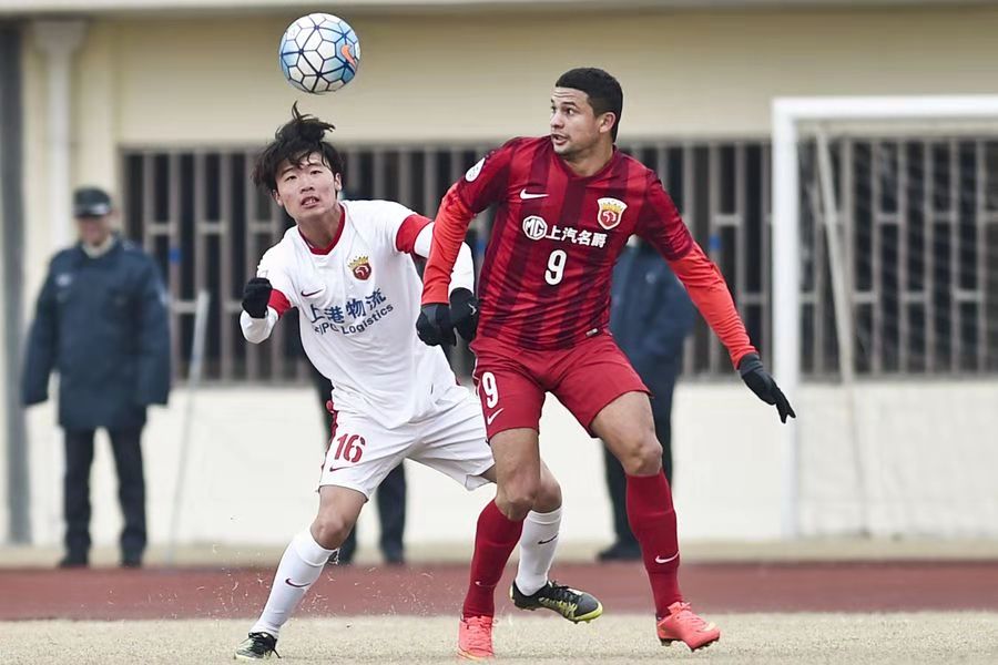 世界级教练为什么带不赢国足,世界级青训教练