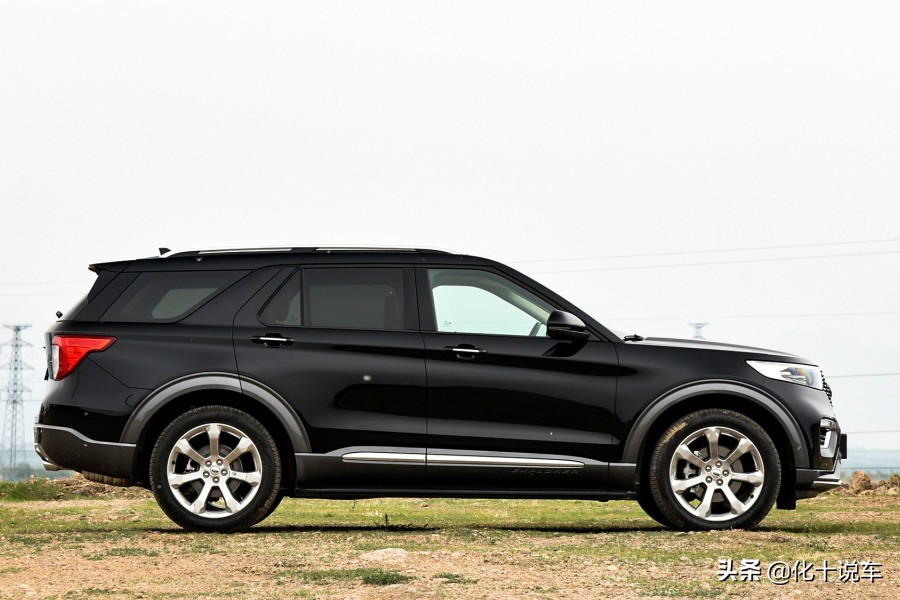 福特新“黑豹”亮相！2.3T配10AT，比奔驰GLE帅气，带全时四驱