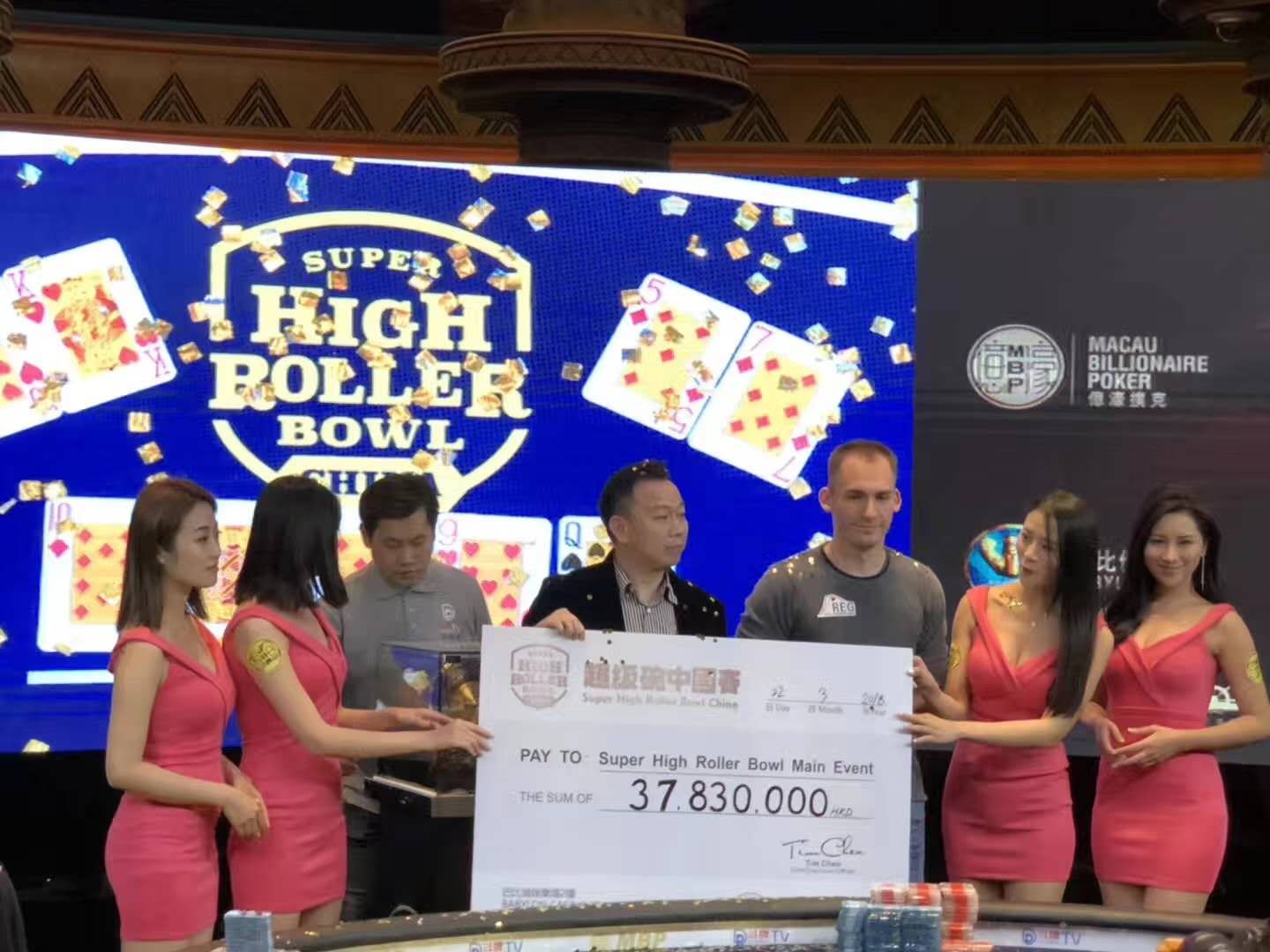 今天德州扑克明星-世界奖金榜目前第二名Bonomo