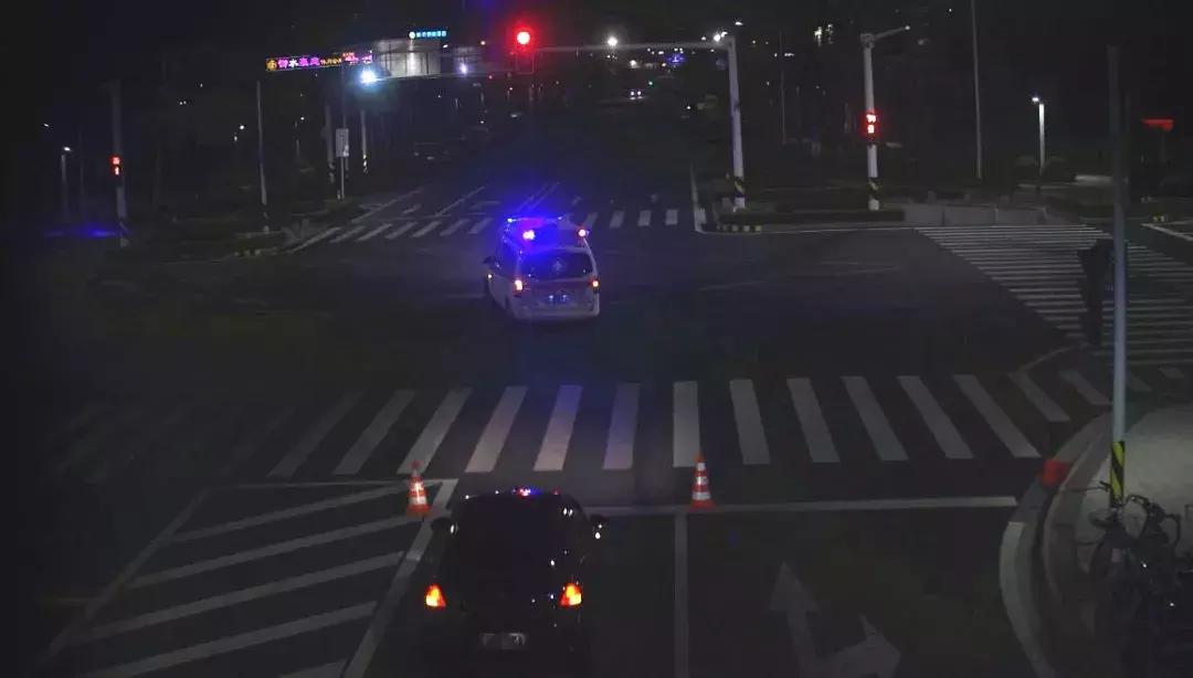 送病人去医院闯红灯和超速怎么办,送病人去医院闯红灯后面如何处理