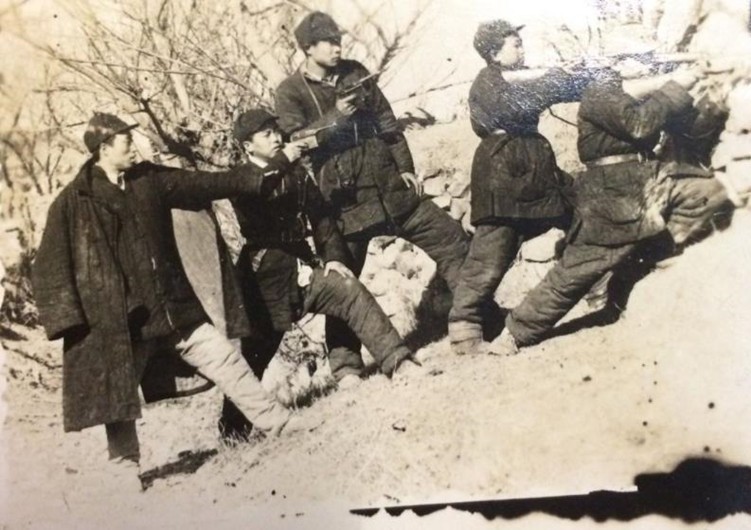 身高1.2米的“野马”战士：曾扮小学生刺杀日本军官，96岁仍健在