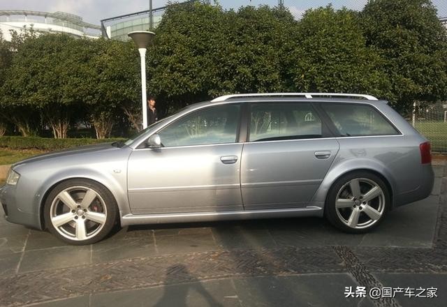 03年的奥迪RS6，发票价格是亮点，网友：这钱拿去买房现在不得了