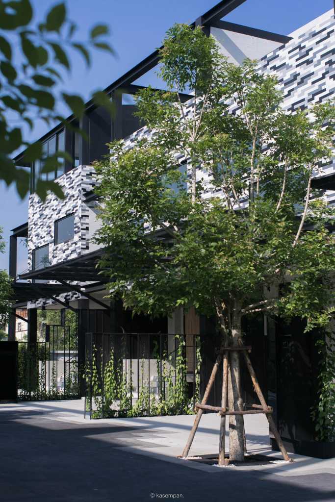 曼谷像素大厦住宅,泰国的绿色房子