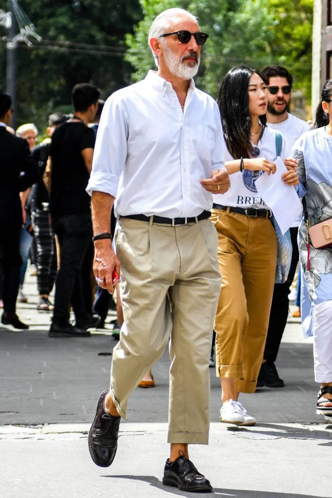 秋冬卡其裤搭配什么上衣,卡其裤夏天搭配什么上衣