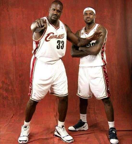 为啥无乔无鲨选伊戈达拉,姚明与奥尼尔“姚鲨对决”再现