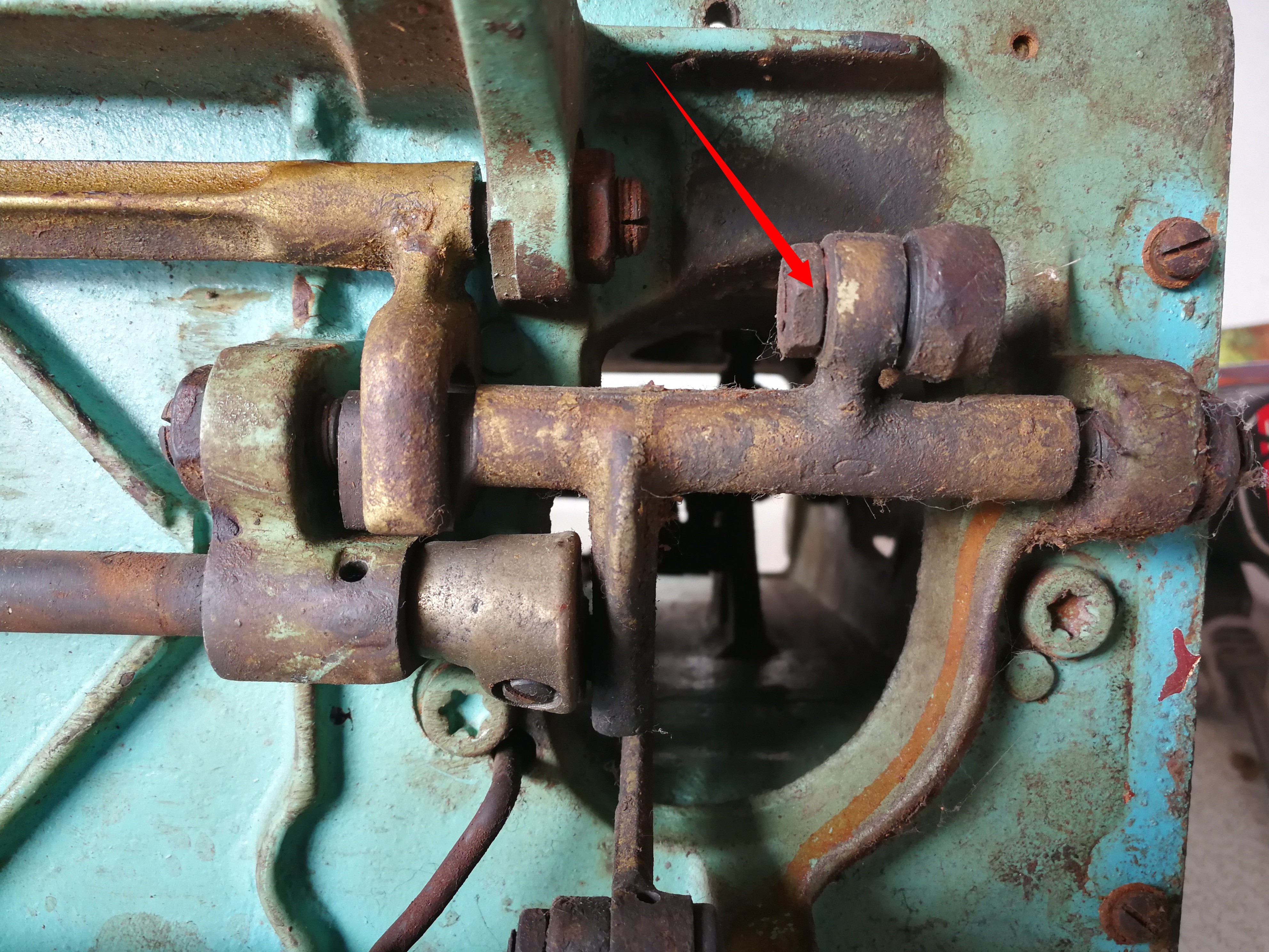 缝纫机声音异常怎么解决,小型电缝纫机声音大解决方法