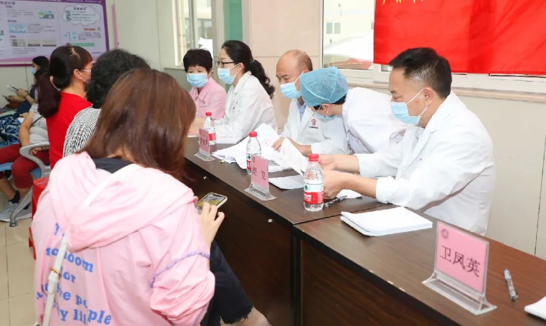 小手拉大手专项整治,小手拉大手预防秋季传染病