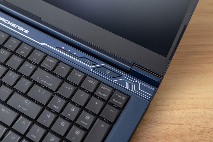 机械师f117-x全面屏15寸游戏测评,机械师游戏本f117-v评测