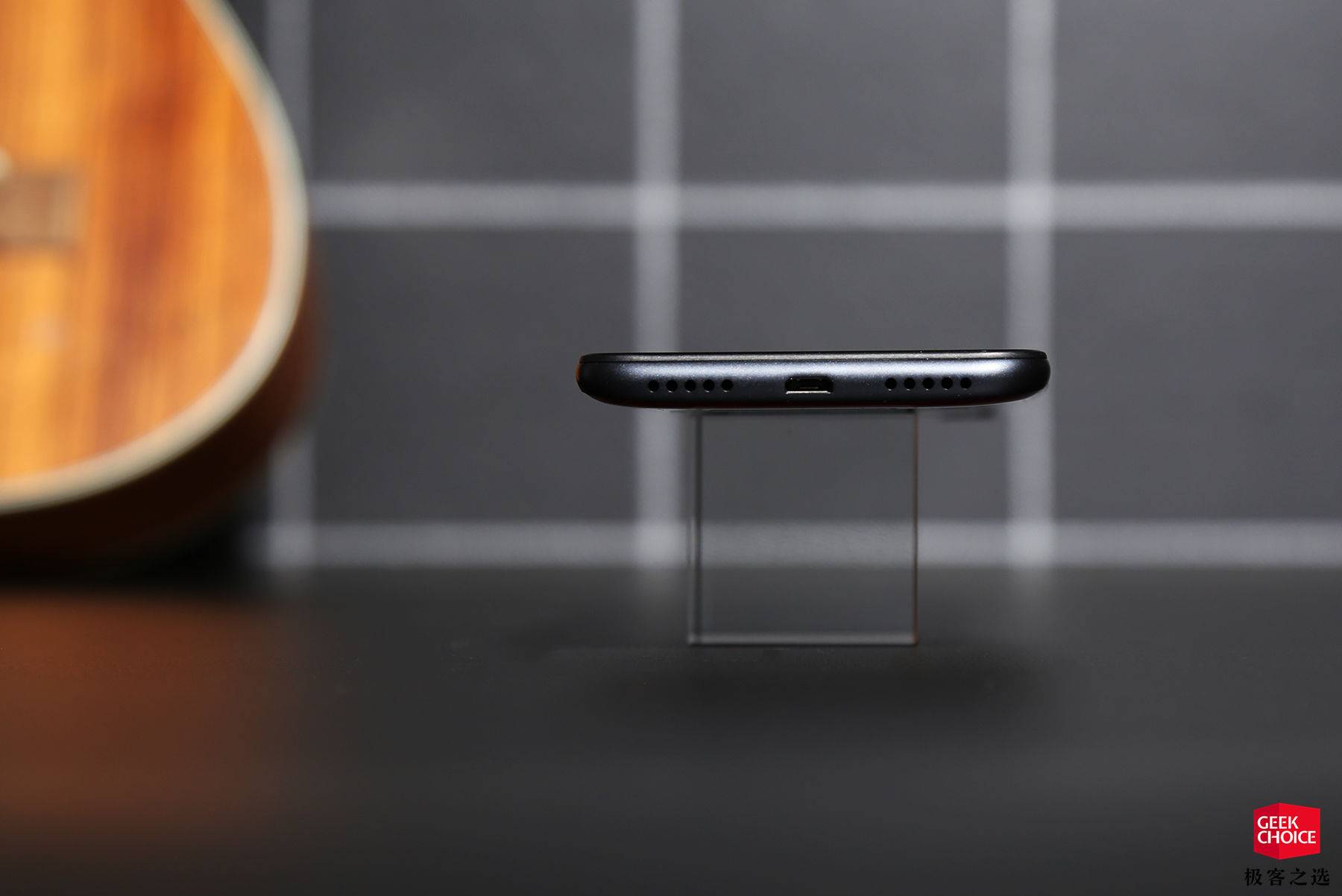 红米redmi7高配值不值得买,红米redmi7支持多少w快充