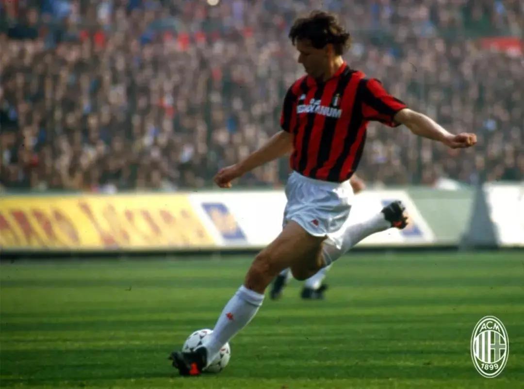 藏在足球的秘密,藏在足球里的秘密