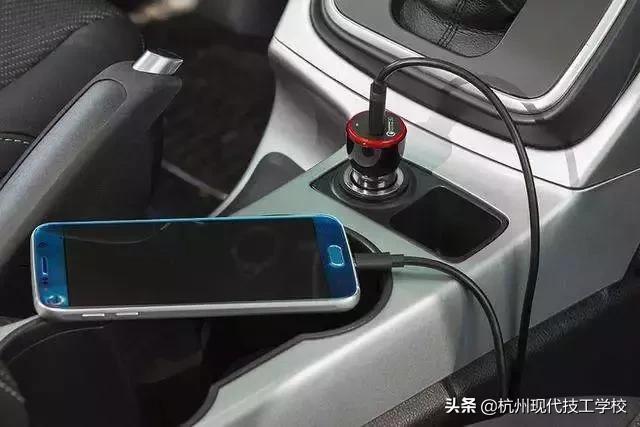 买车后需要哪些小物件,买车后实用的配件