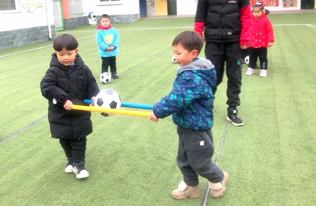 幼儿园足球展示活动方案,幼儿园足球展示活动