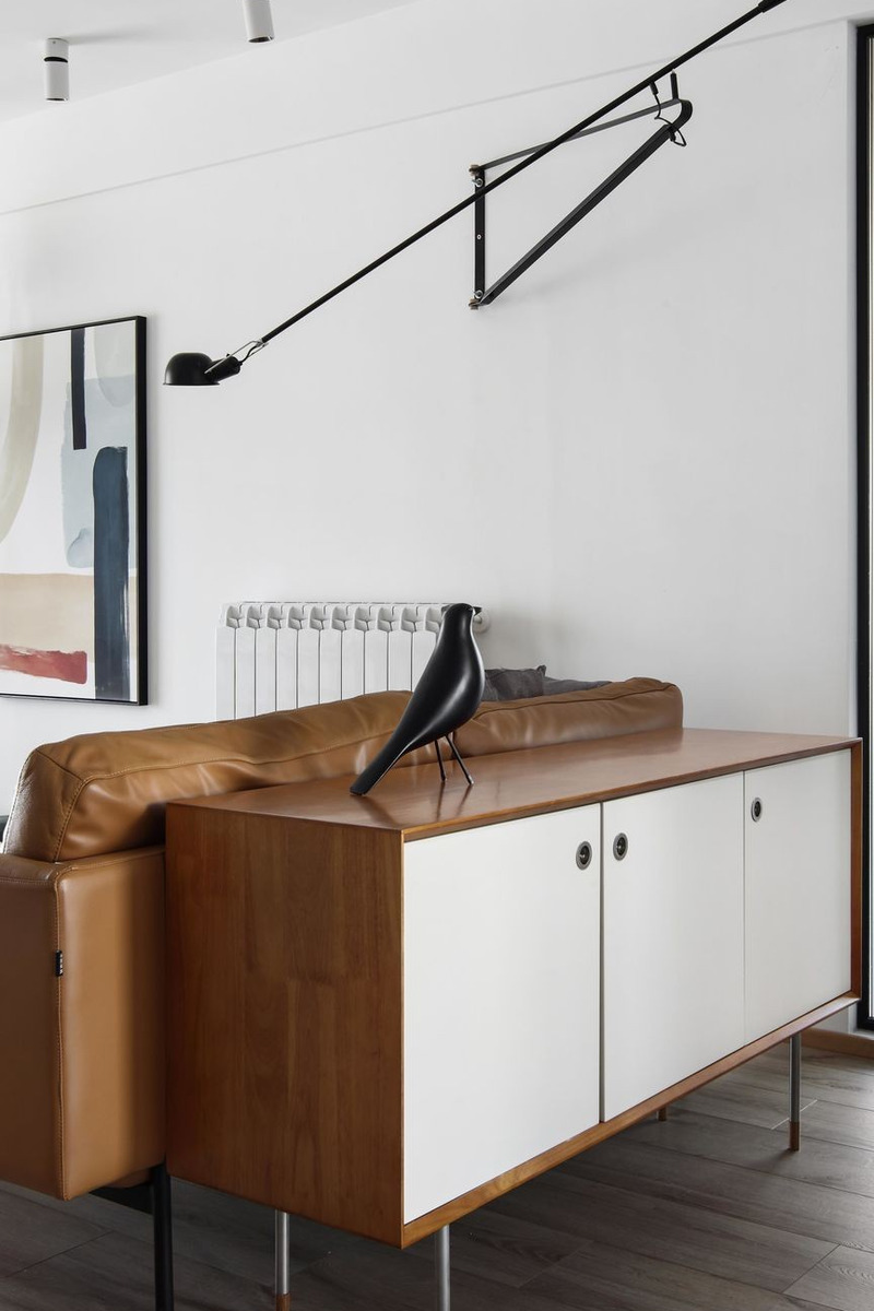 定制衣柜和成品柜哪个实惠好用,定制柜子和成品柜体哪个好