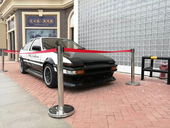 定位8090后车主,装修200万,未开业就吸引同行打卡,这家店有啥魔力