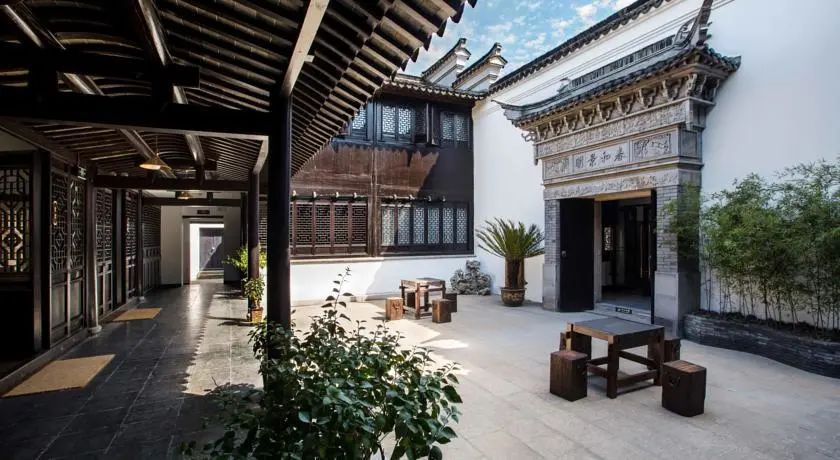 枫桥夜泊和七里山塘夜景,夜晚苏州枫桥夜泊