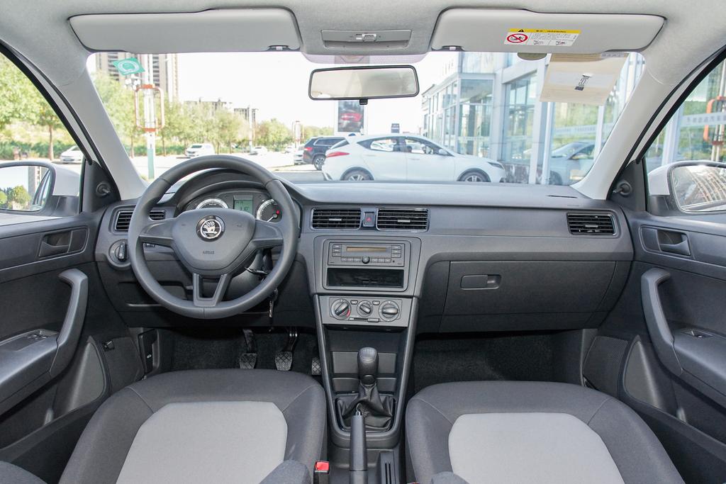 1.5l自吸发动机5w-30和5w-40,1.5l5挡手动变速箱能跑多少