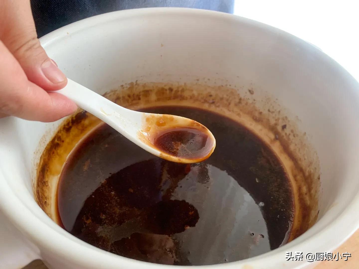 香甜秋梨膏手工熬制不添加防腐剂,雪梨传统熬制秋梨膏