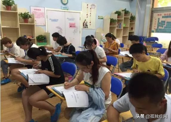 自闭症儿童开音训练,东方启音适合自闭症孩子么