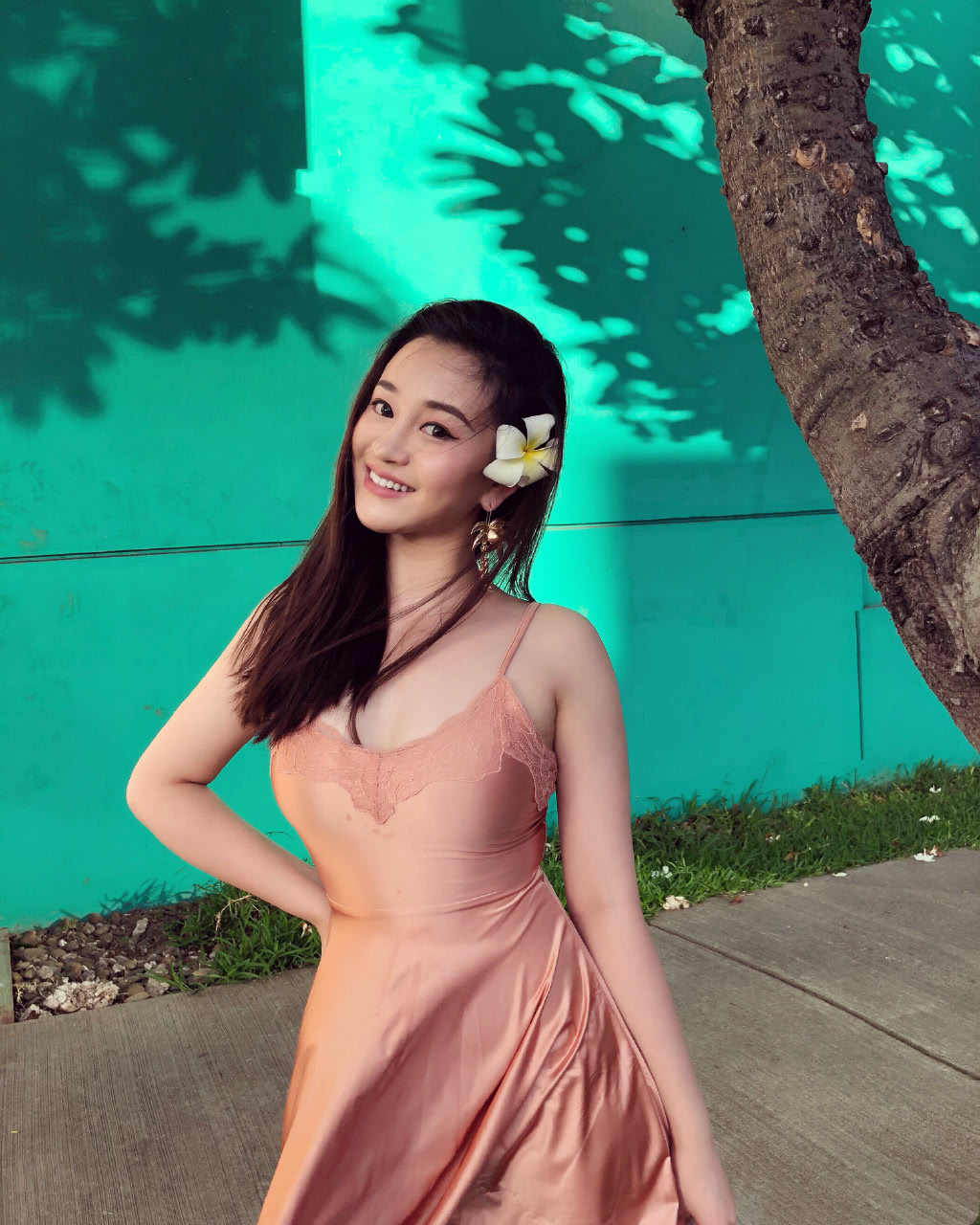 陈昱霖坐私人飞机，衣着时尚高级，陈妈妈回应：都是几百元的假货