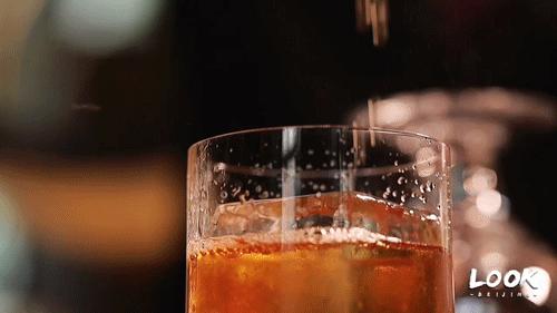 国贸旁边的楼顶酒吧,国贸下的酒