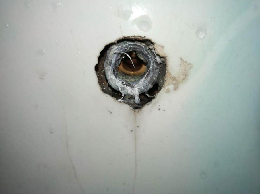 水龙头拧断了怎么办？老师傅教我一招，1分钟不到轻松取出断丝