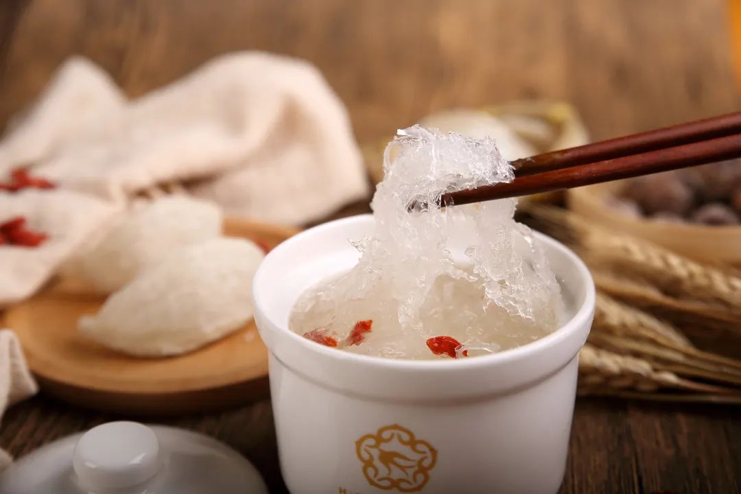 高价燕窝竟然是糖水？抗衰老不一定，长胖倒是分分钟