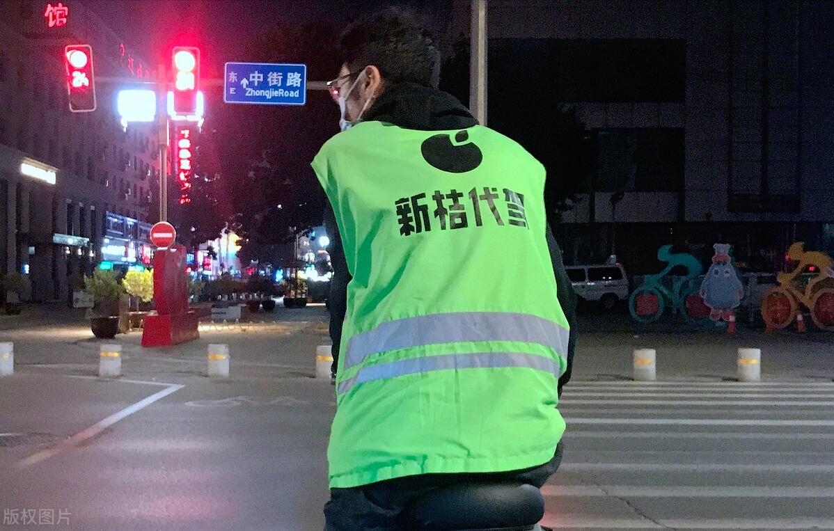 电动车怎么骑行续航好,适合年轻人不会开车的代步电动车