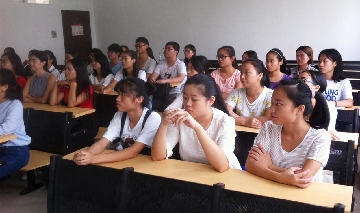 大学生活枯燥迷茫如何激励自己,大学迷茫时我该怎么摆脱这种困境