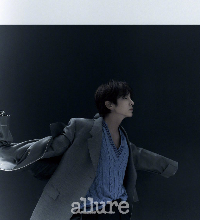 韩国男演员李准基的图片,韩国最帅气男明星李准基