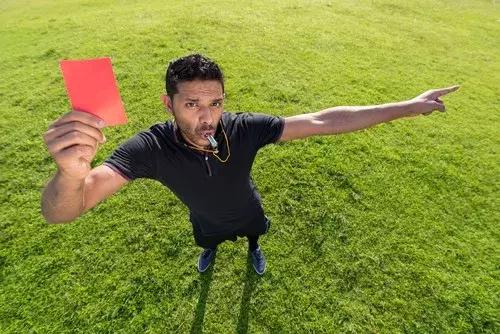 保利尼奥谈中国足球,保利尼奥暴力被罚