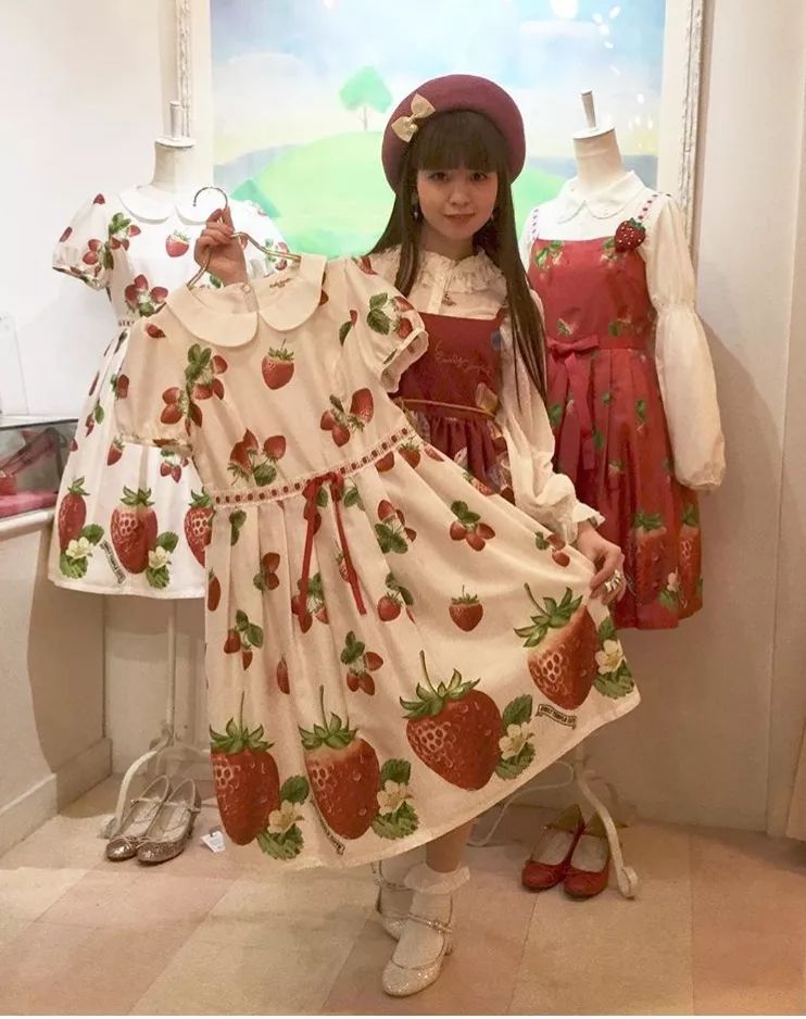 Lo娘最爱的草莓裙！连女神美沙子都疯狂种草