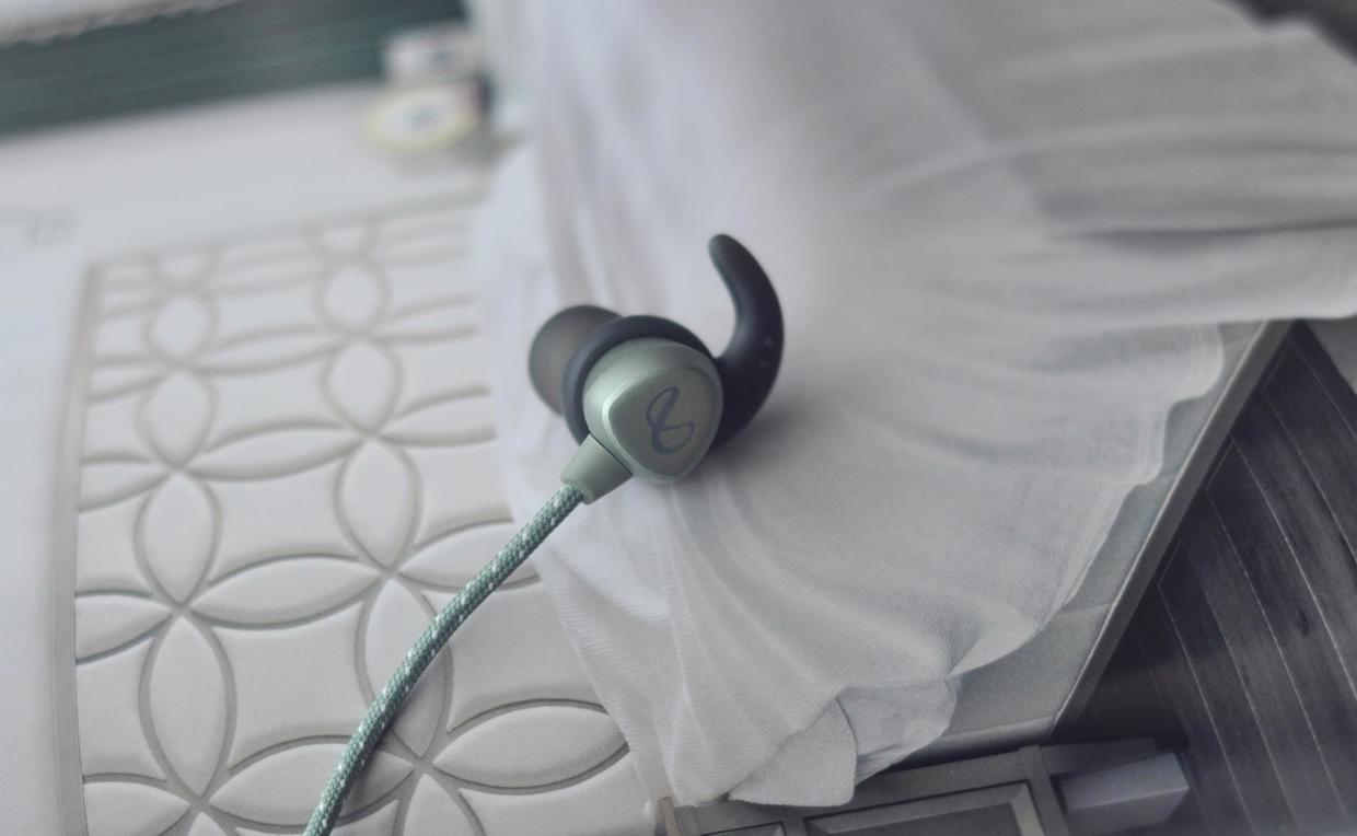 甯︽湁鍝堟浖闊宠川钃濈墮鑰虫満,鏈夊搱鏇奸煶璐ㄧ殑钃濈墮鑰虫満