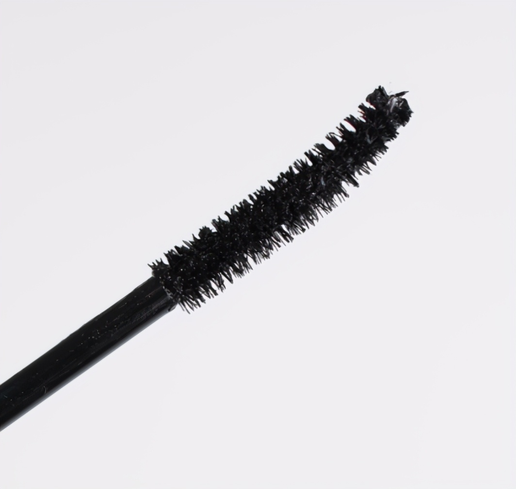 高闪彩色睫毛膏测评,不晕妆的睫毛膏测评推荐