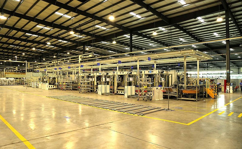 厂房中央空调风口安装全过程,大规模暖通中央空调安装标准