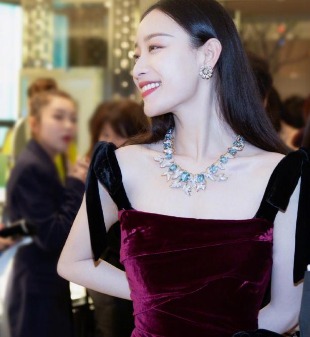 眼睛迷人有气质的女人,有这四个特征的女人