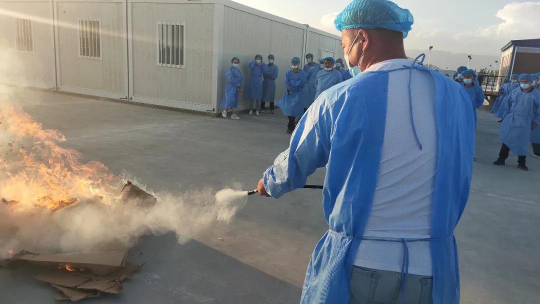 七里湖街道开展消防安全知识培训,消防安全培训与逃生演练简报